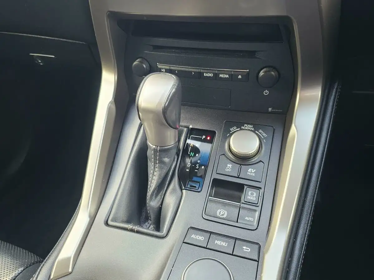 2014-lexus-nx-300h-25-luxury-194bhp-sunroof-big-48