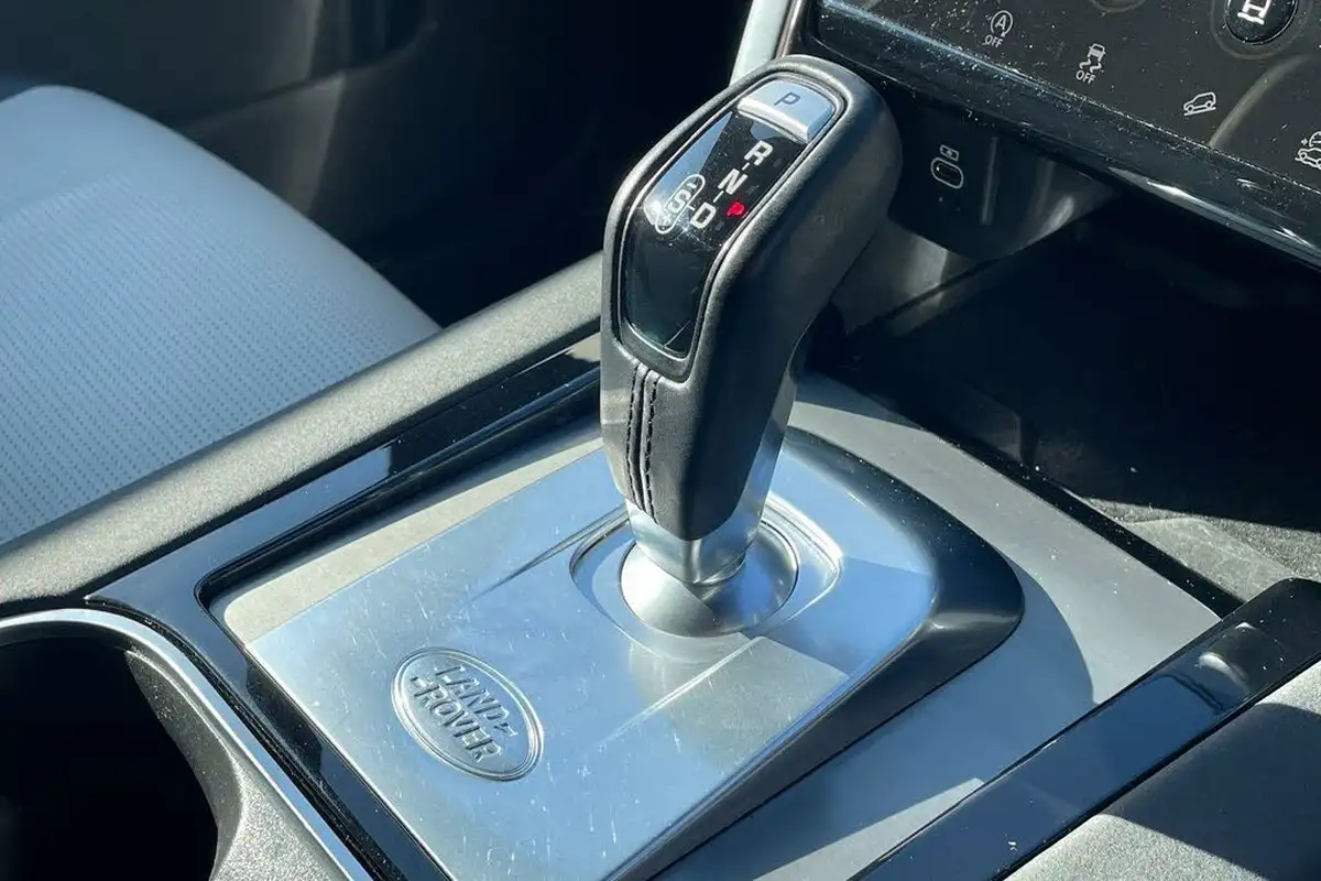 2022-land-rover-discovery-sport-20-d200-urban-edition-big-19