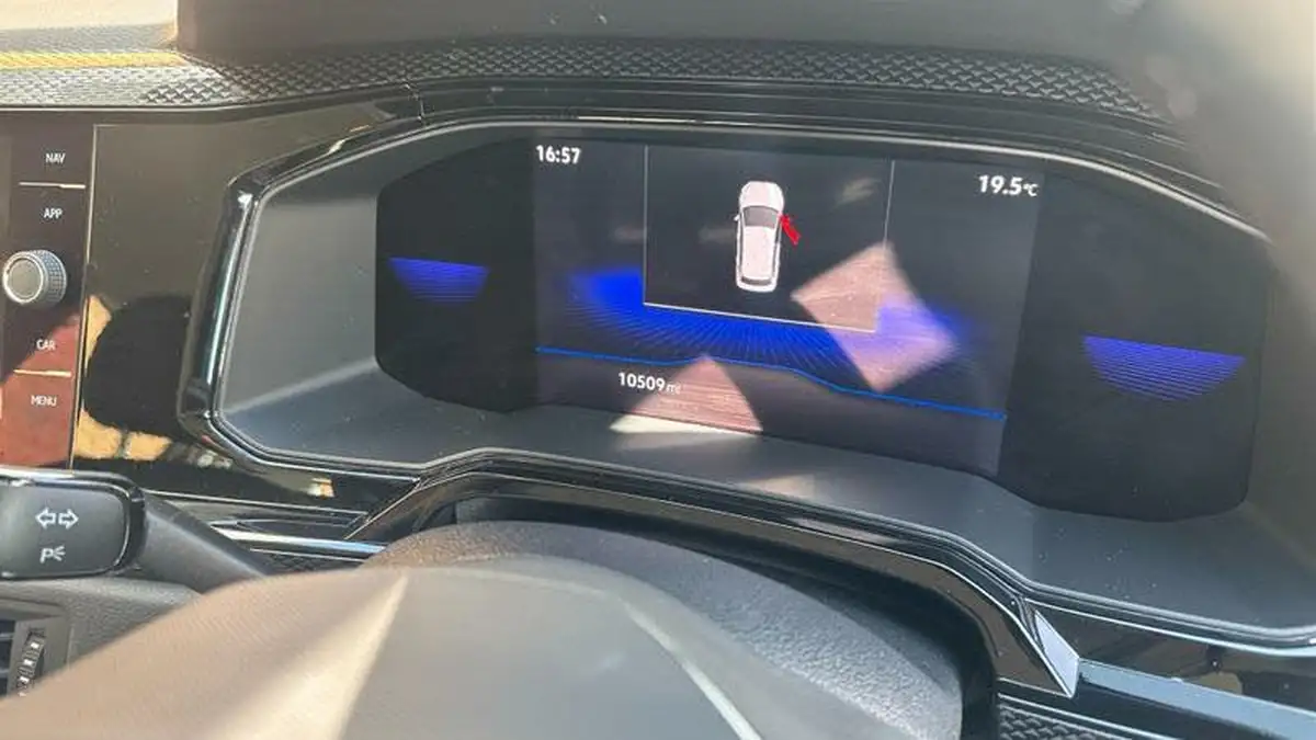 2022-volkswagen-polo-10-tsi-life-big-26
