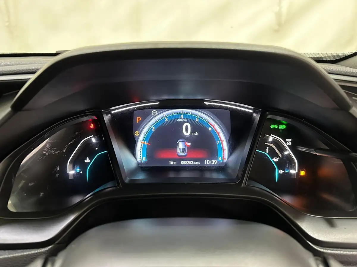 2020-honda-civic-10-vtec-turbo-se-hatchback-5d-cvt-big-6