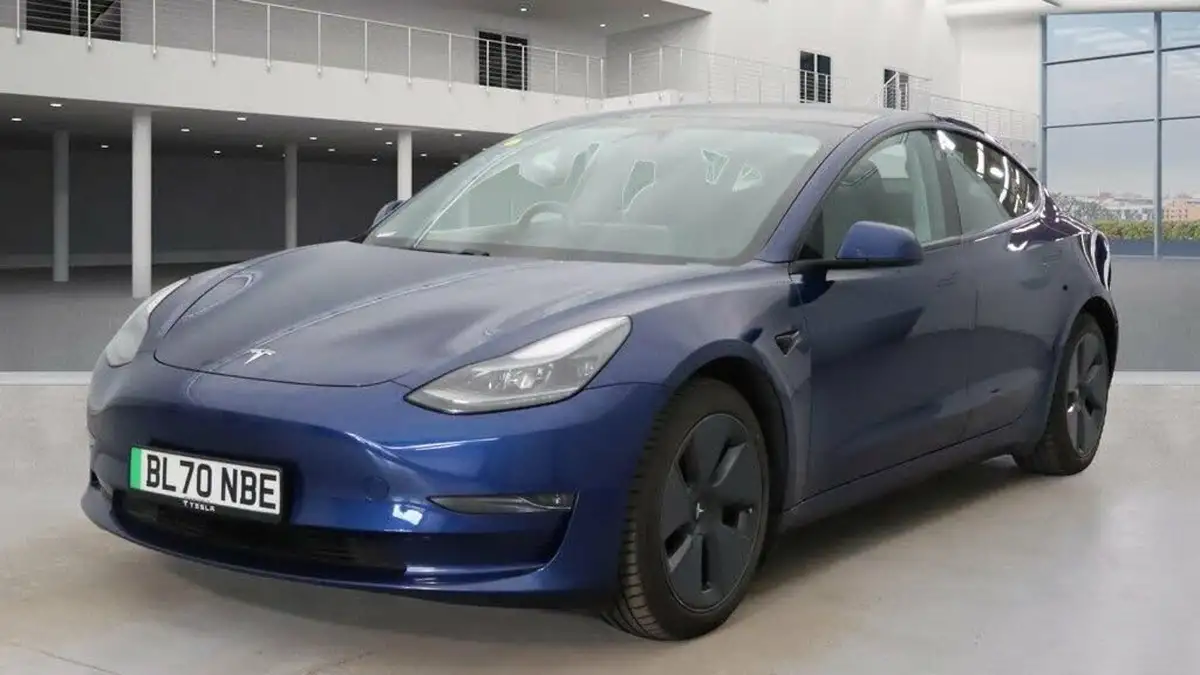 2021-tesla-model-3-e-long-range-4x4-big-1