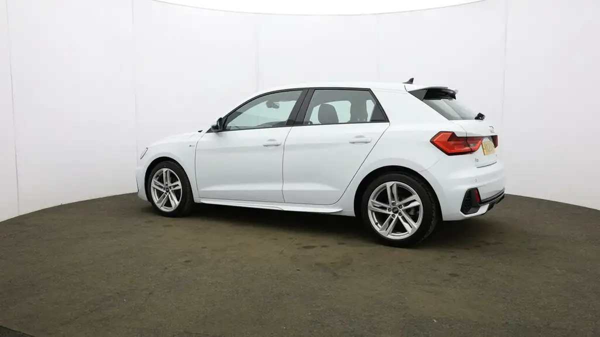 2021-audi-a1-10-30-tfsi-s-line-110ps-big-66
