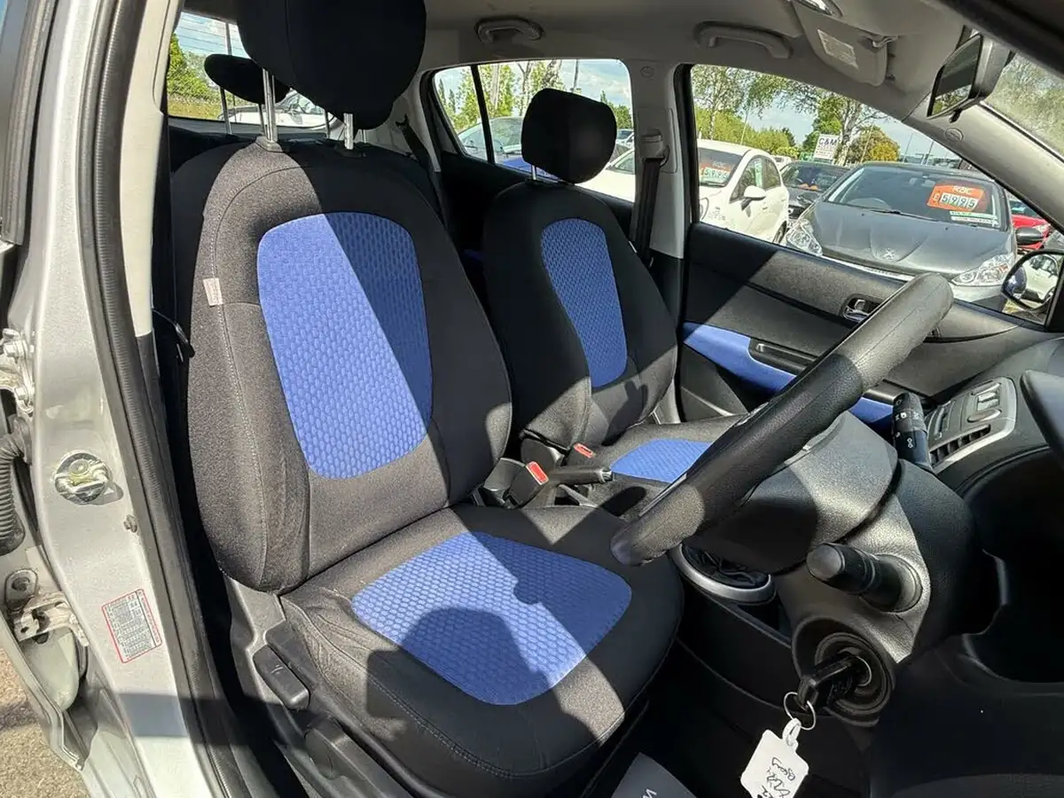 2010-hyundai-i20-14-comfort-5d-big-36