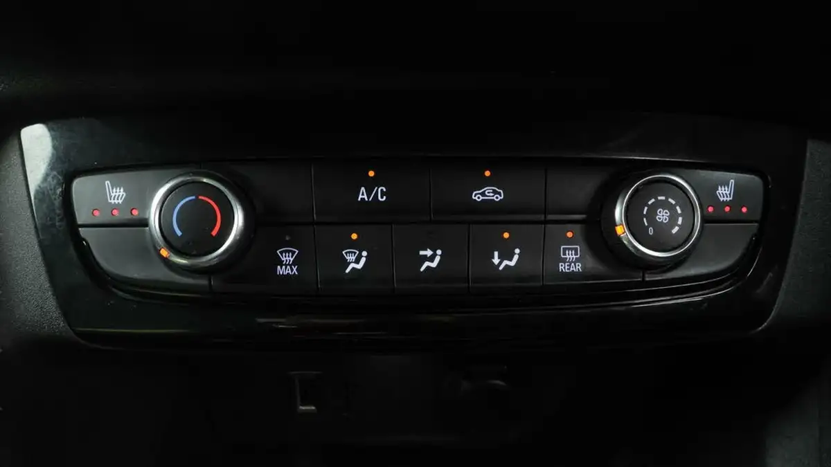 2021-vauxhall-corsa-12-turbo-se-premium-auto-big-12