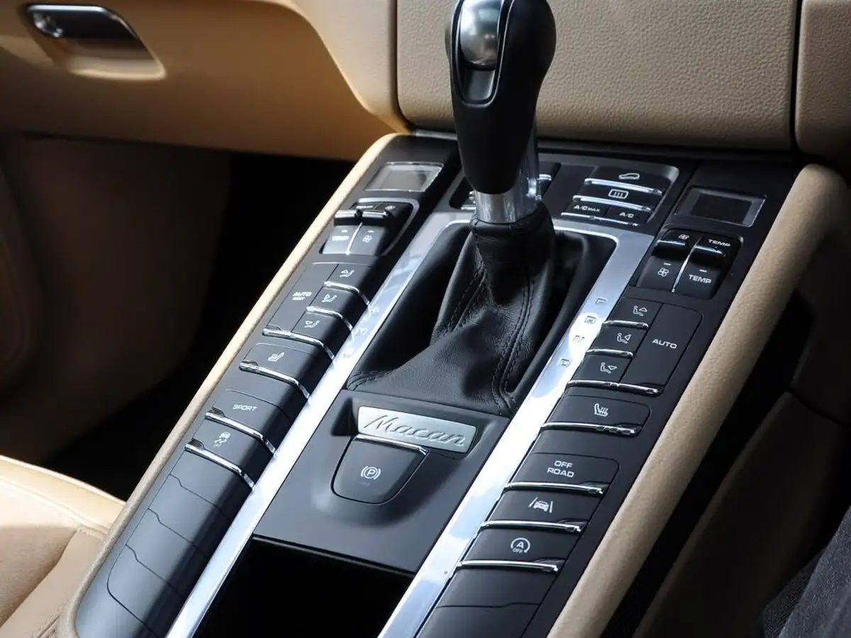 2017-porsche-macan-30td-s-ss-big-79