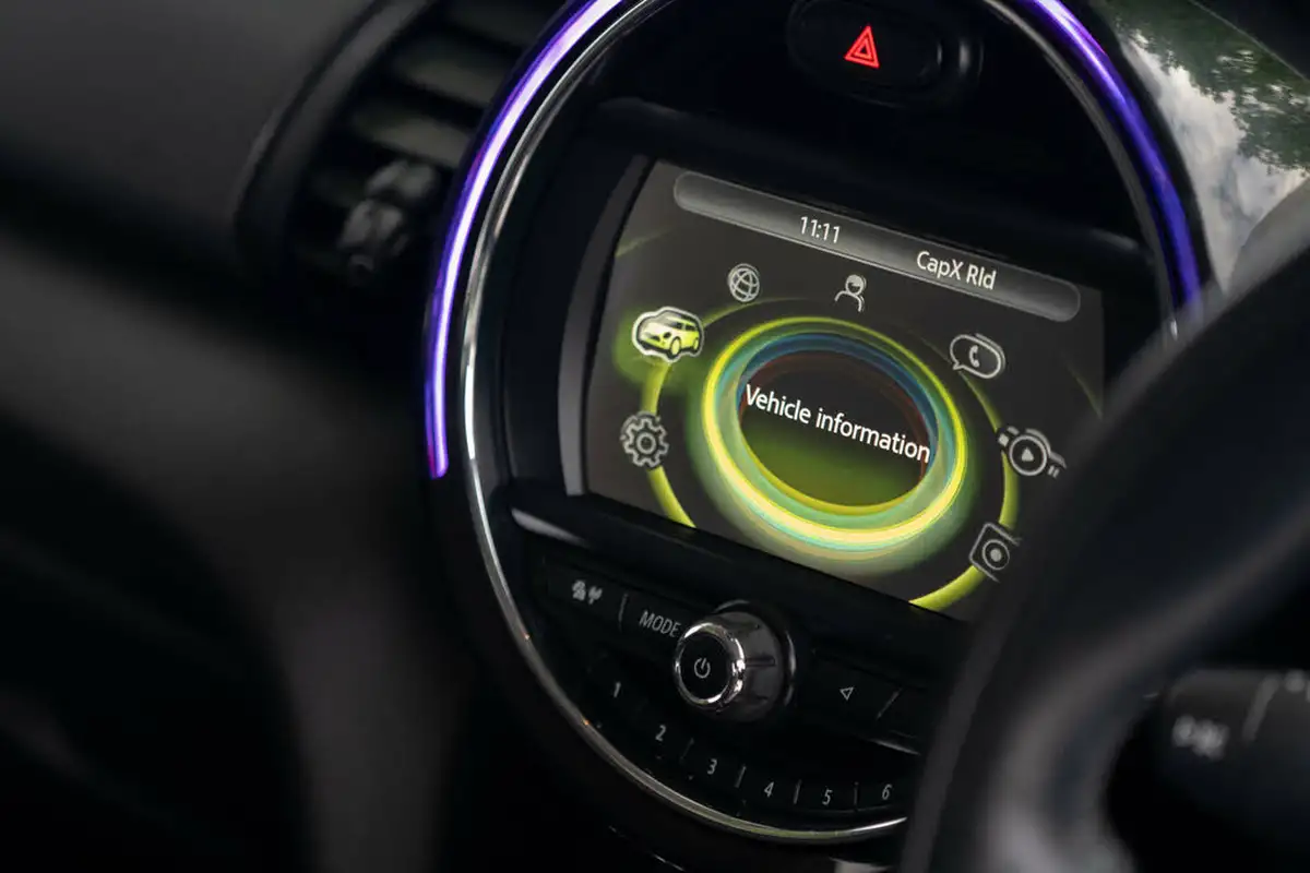 2016-mini-cooper-15td-cooper-d-ss-hatchback-3d-big-3