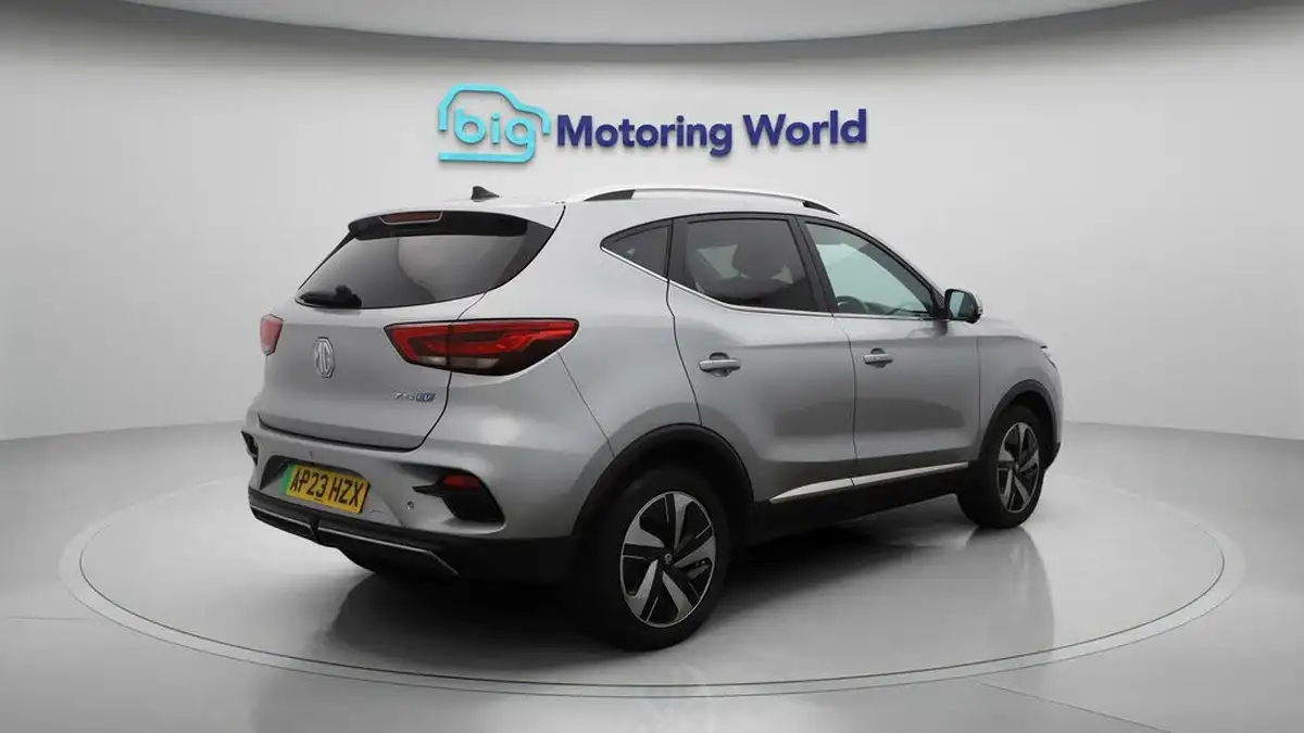 2023-mg-zs-suv-e-trophy-ev-176ps-big-7