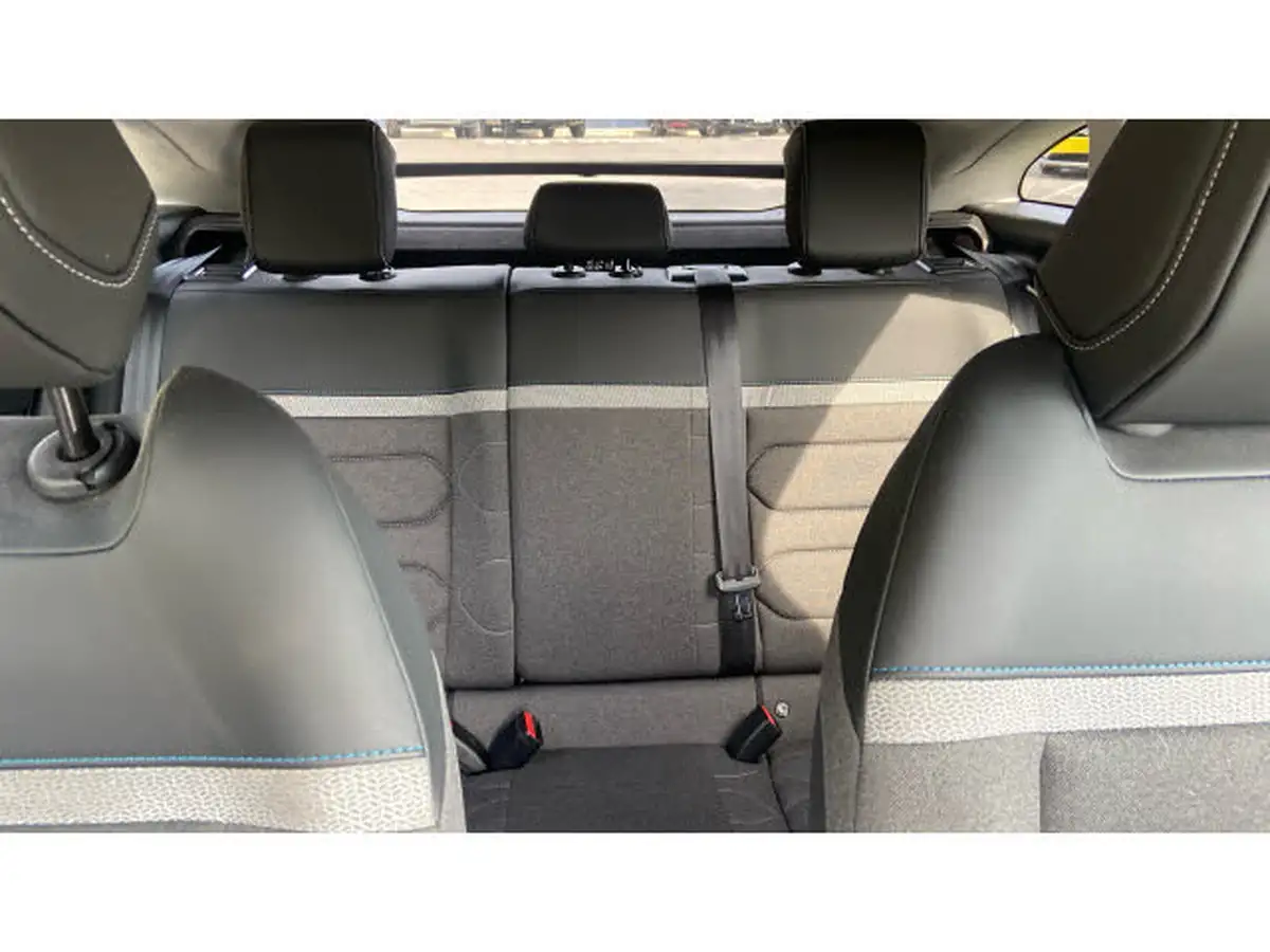 2021-citroen-c4-12-puretech-shine-130ps-big-14