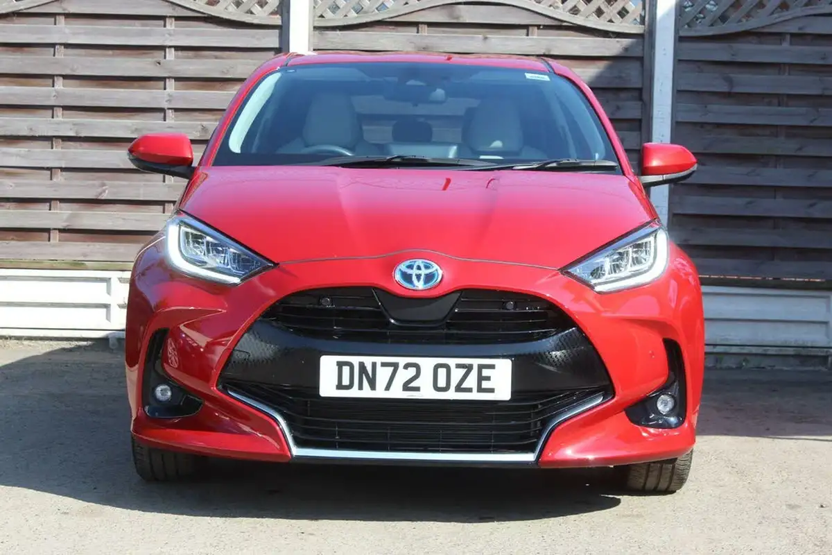 2022-toyota-yaris-cross-15-vvt-i-excel-city-packpan-roof-big-16