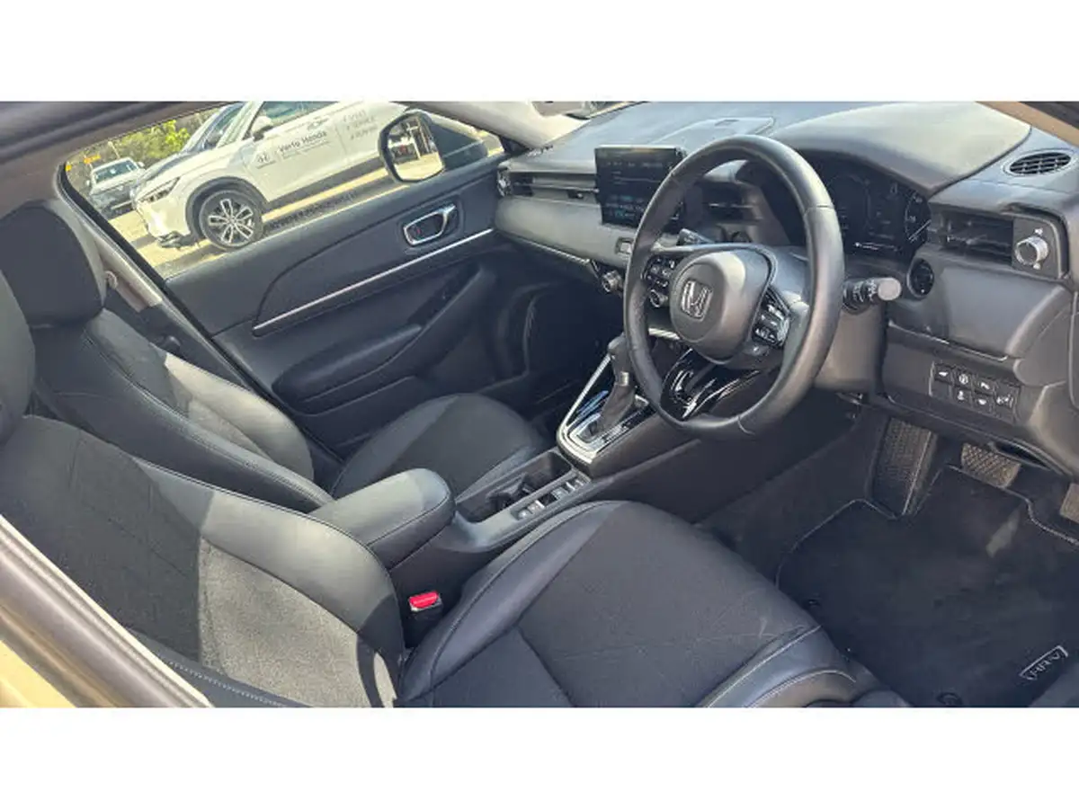 2022-honda-hr-v-15-i-mmd-advance-big-27