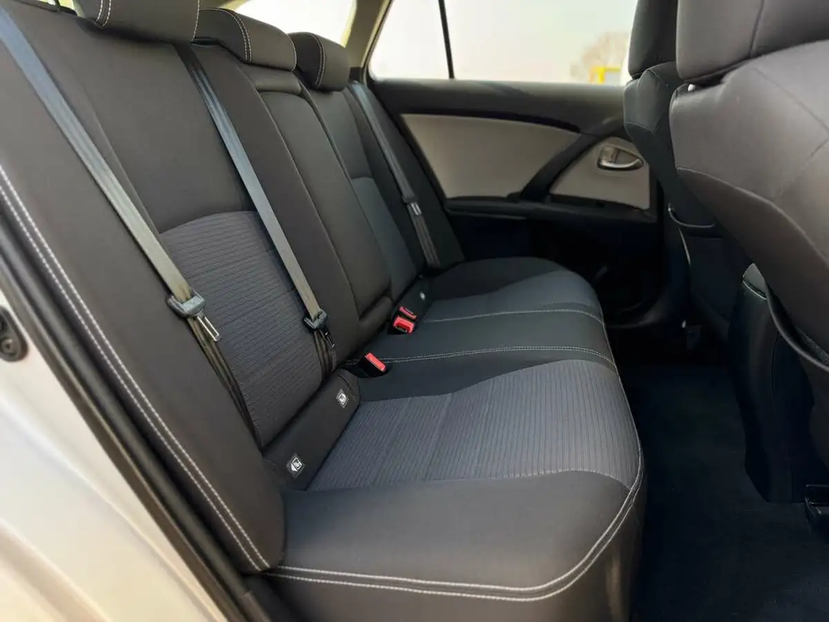2016-toyota-avensis-18-v-matic-business-edition-touring-sports-5d-cvt-big-14