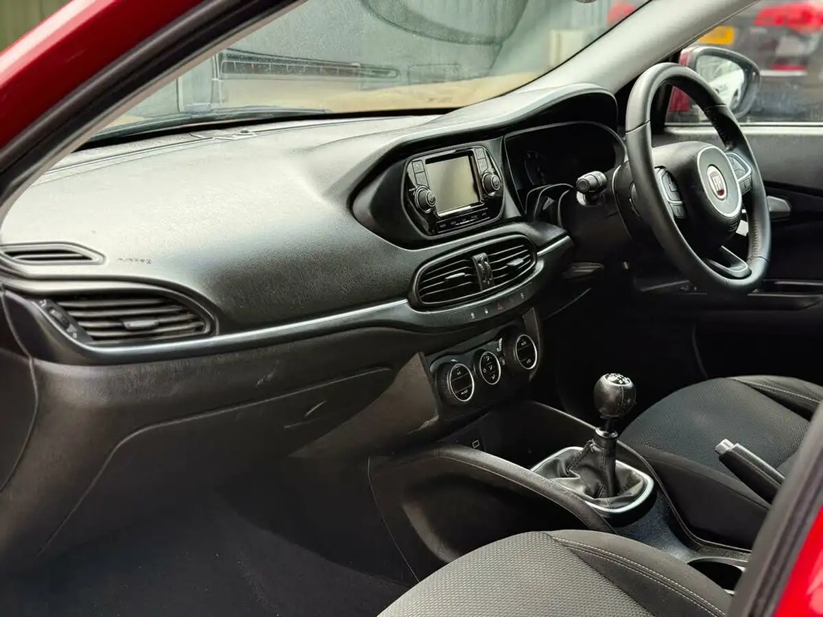 2017-fiat-tipo-16multijet-lounge-station-wagon-big-50