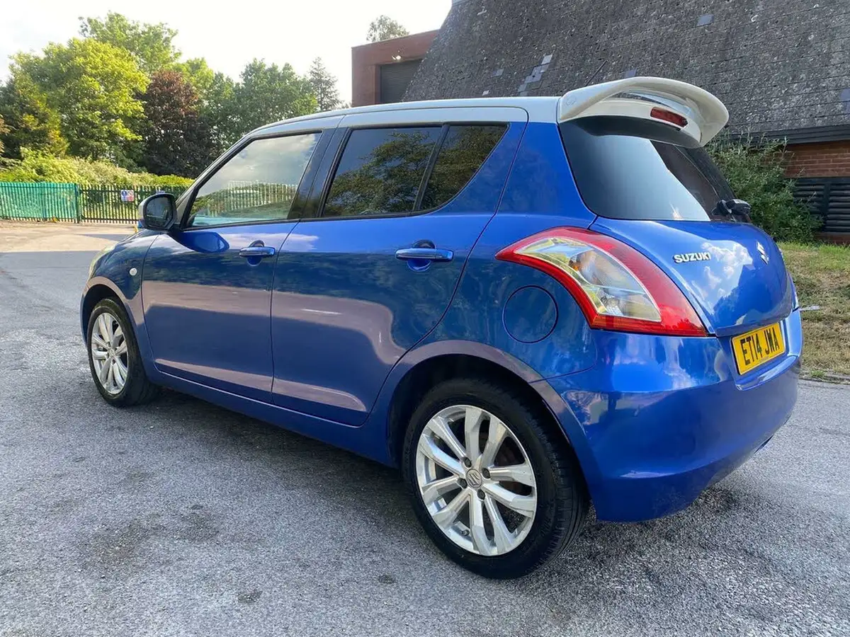 2014-suzuki-swift-12-sz-l-5d-big-8