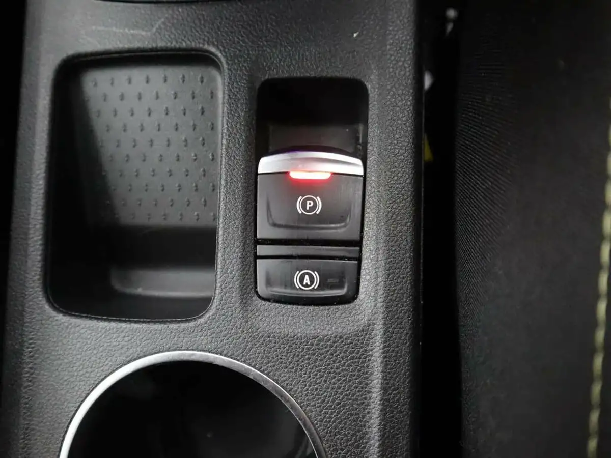 2023-renault-captur-16-e-tech-engineered-145ps-full-big-30