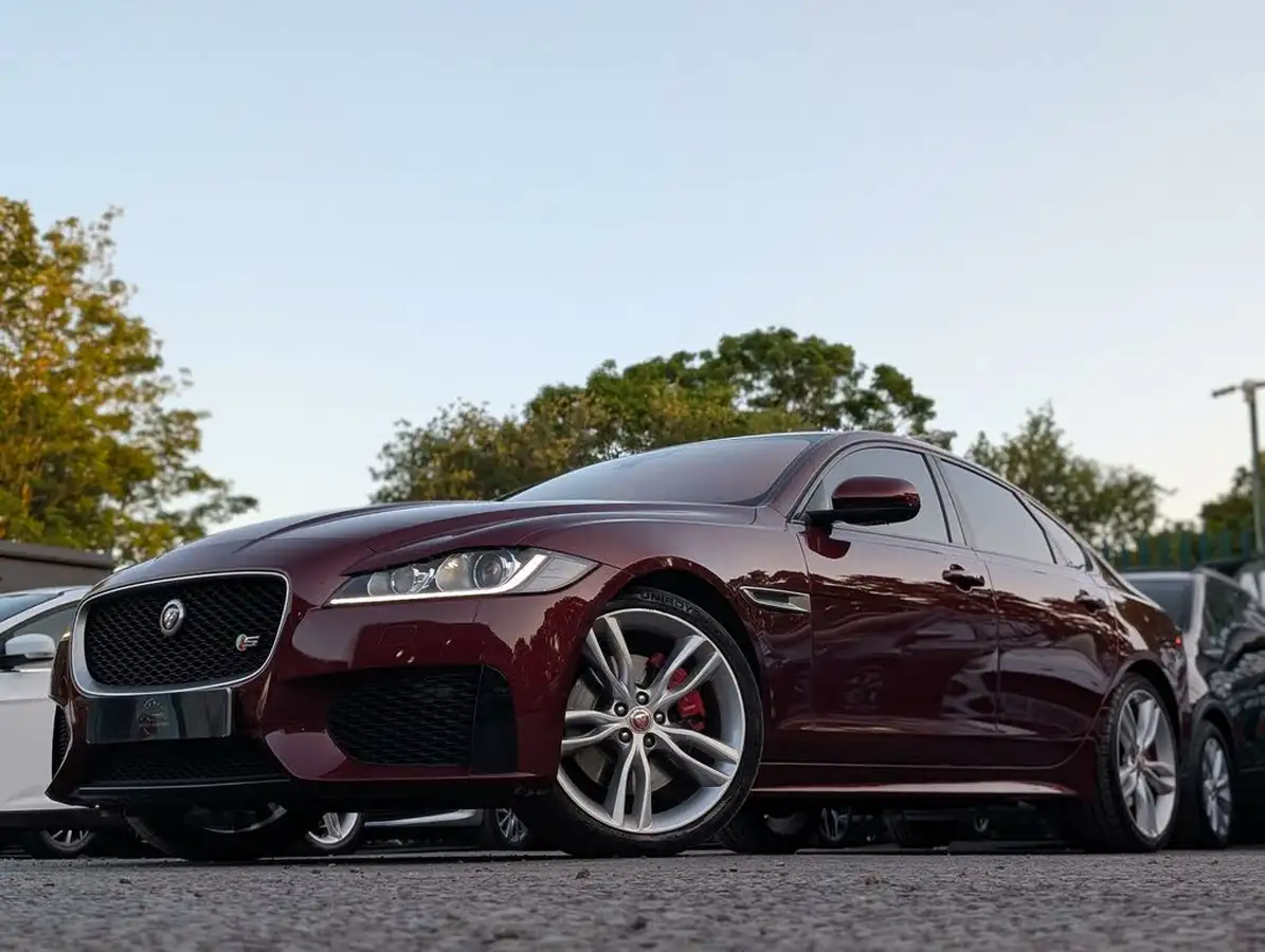2016-jaguar-xf-30td-s-big-6