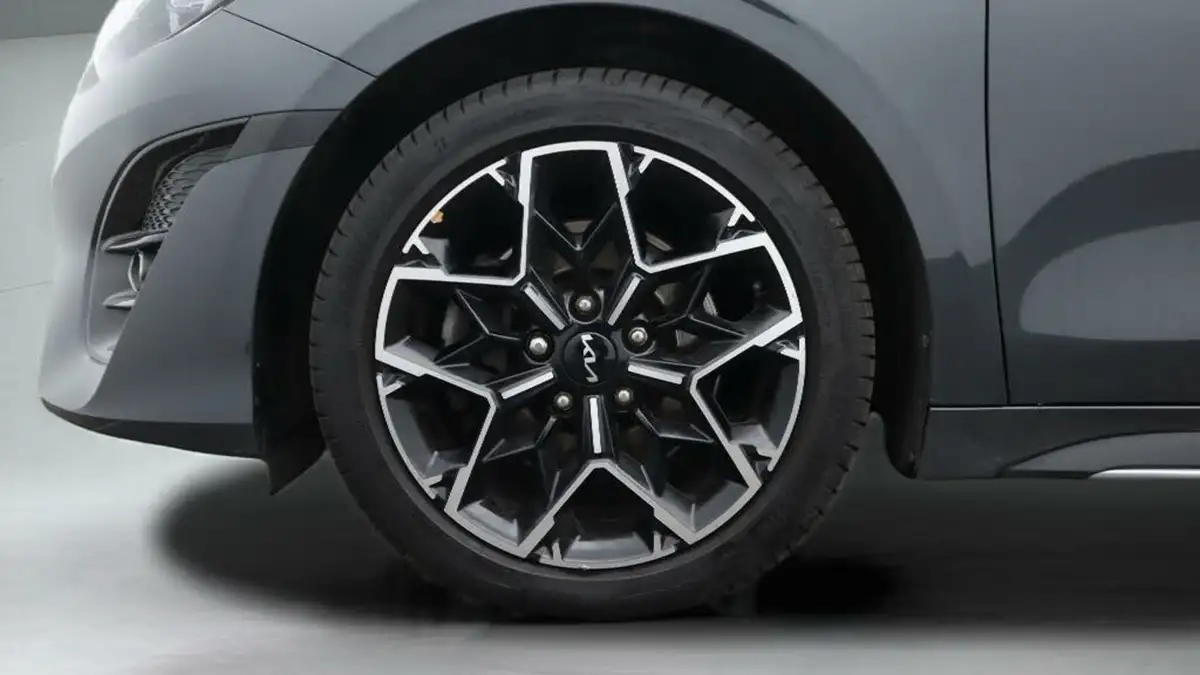 2022-kia-pro-ceed-15-t-gdi-gt-line-big-18