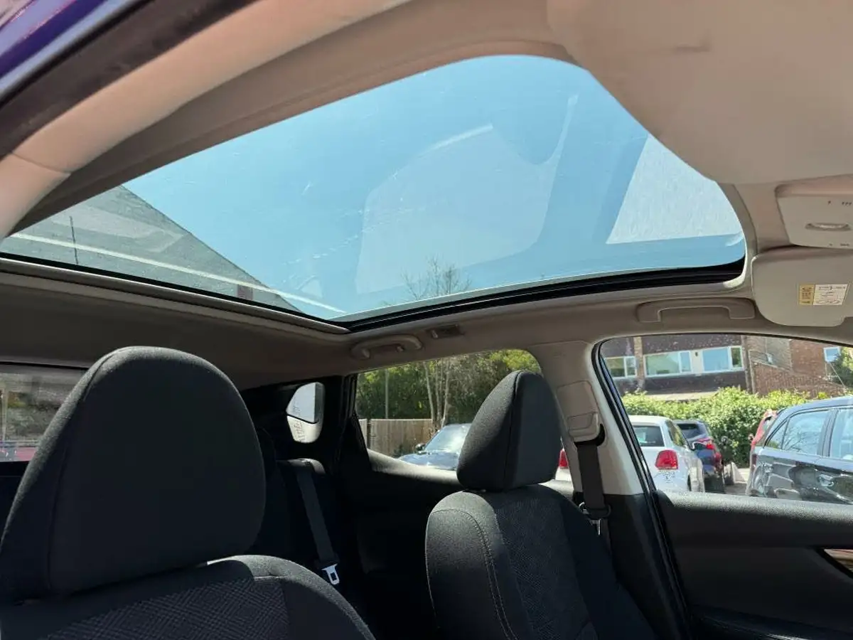 2016-nissan-qashqai-12-dig-t-n-connecta-xtronic-cvt-big-15