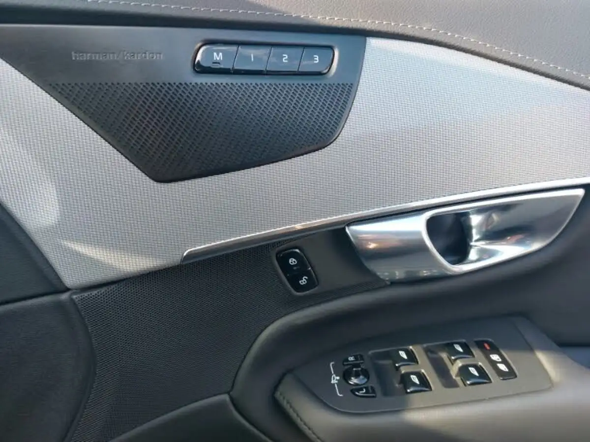 2024-volvo-xc90-20-b5-plus-big-12