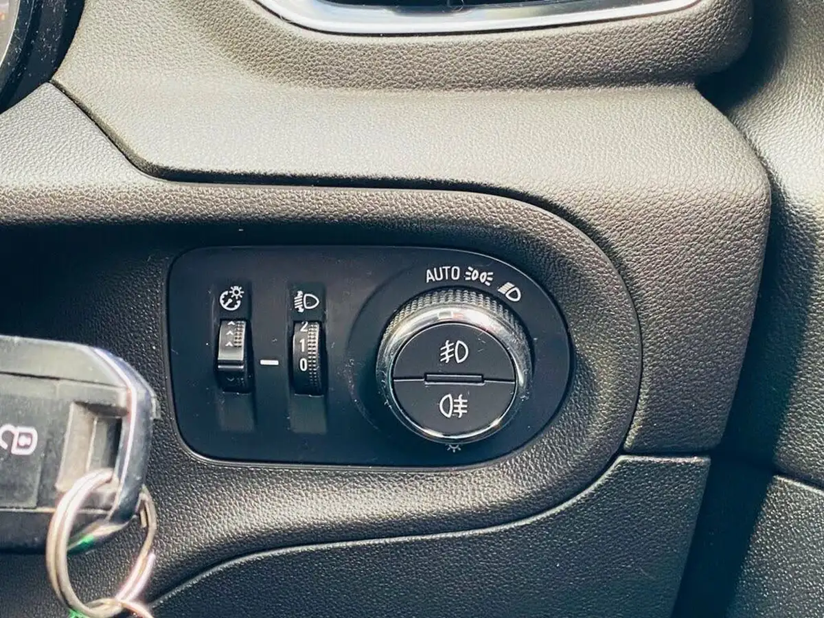 2018-vauxhall-grandland-x-12-se-130ps-big-23