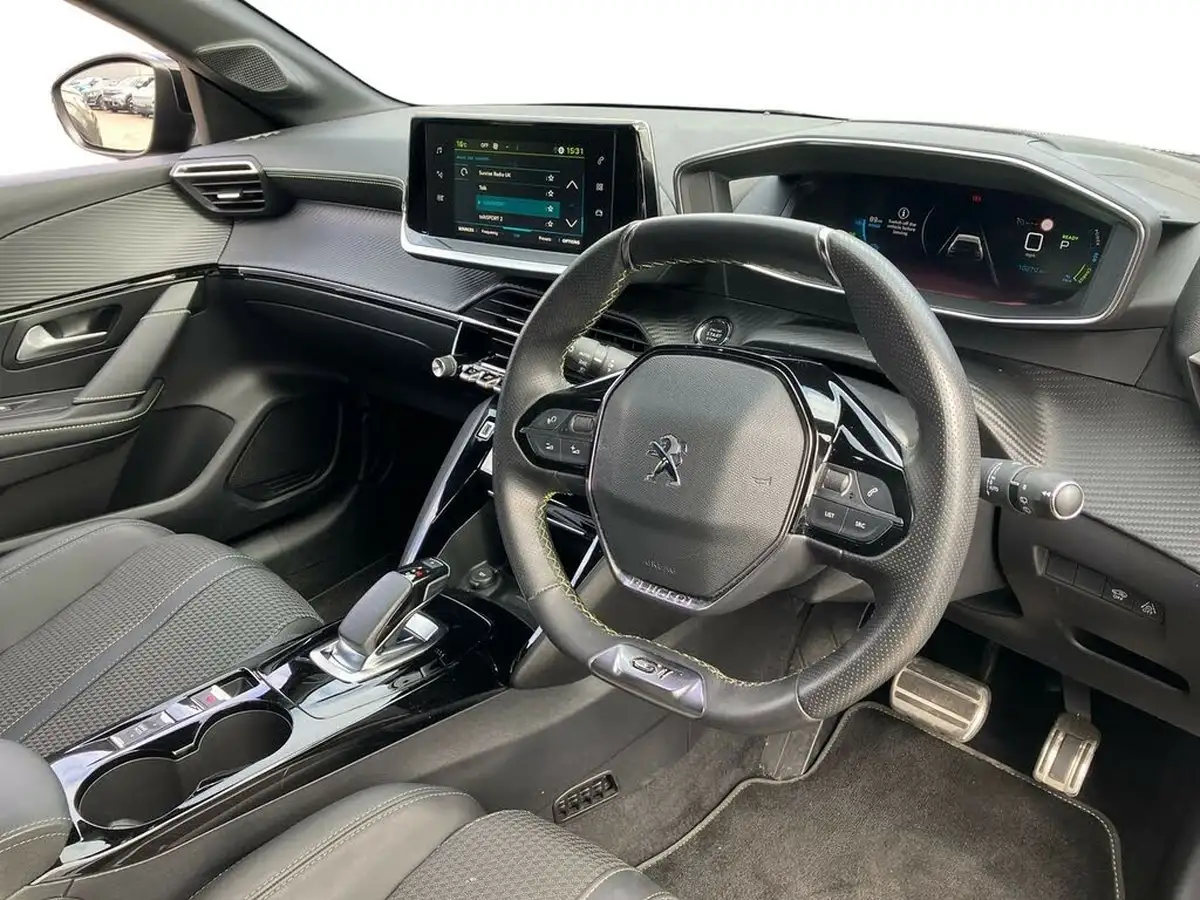 2020-peugeot-208-e-gt-line-big-8