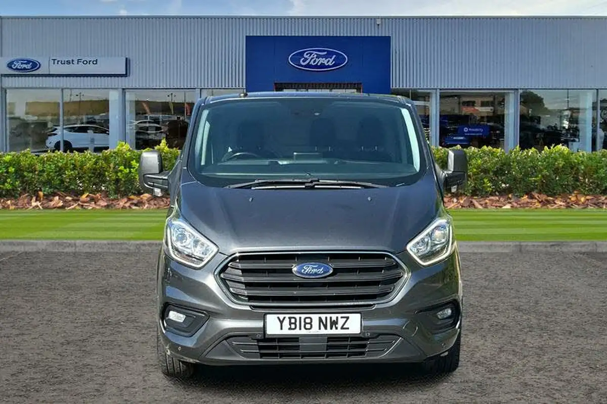 2018-ford-transit-custom-20tdci-300-l1h1-limited-130pseu6-panel-van-big-10