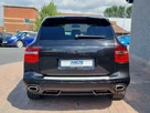 2009-porsche-cayenne-30td-small-3