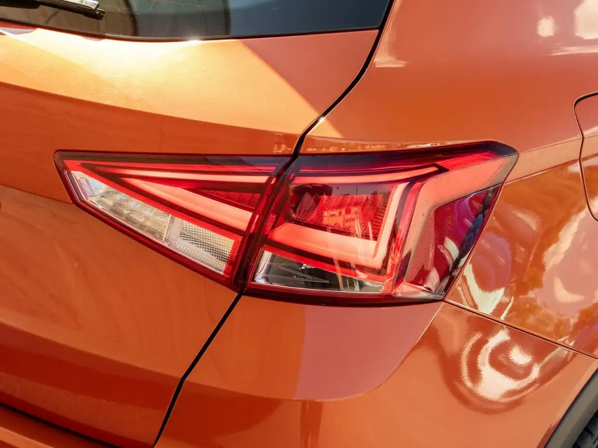 2019-seat-arona-10-tsi-xcellence-lux-ss-dsg-big-8