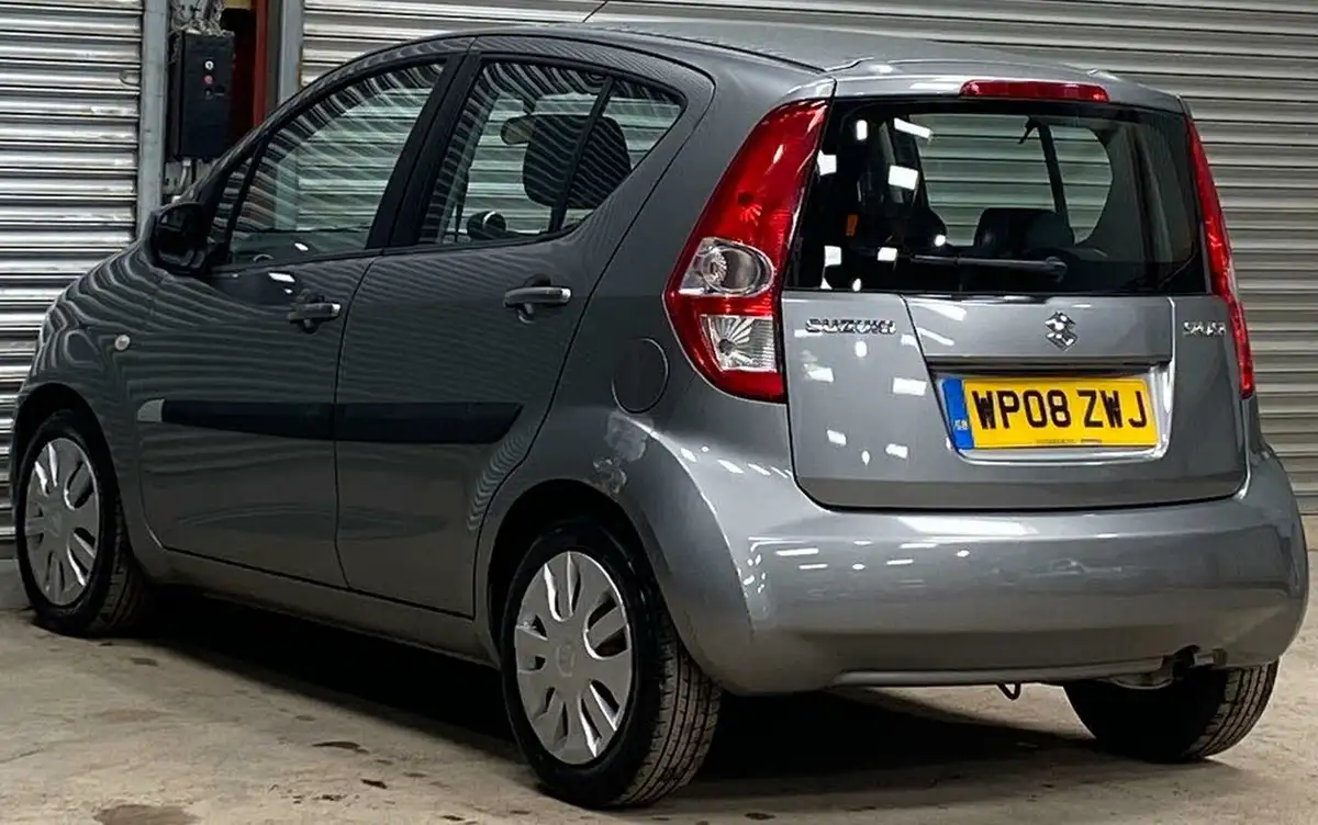 2008-suzuki-splash-12-gls-big-8