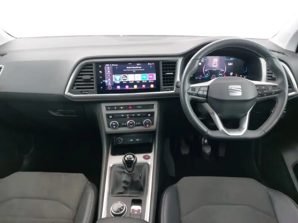 2023-seat-ateca-15-ecotsi-xperience-big-2