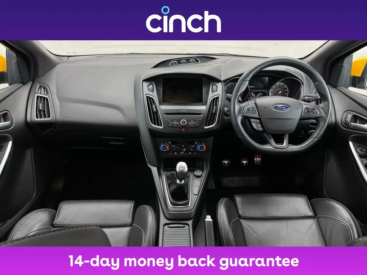 2017-ford-focus-20t-st3-hatchback-big-14