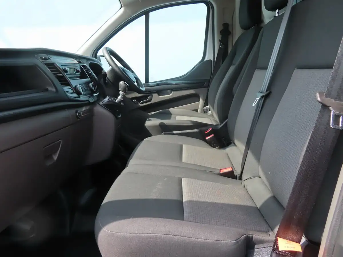 2019-ford-transit-custom-20tdci-300-l1h2-105pseu6-big-32