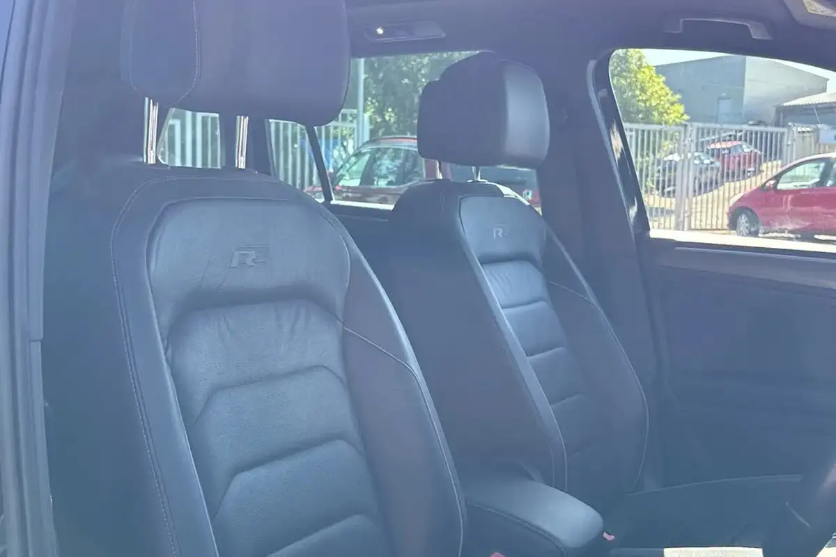 2019-volkswagen-tiguan-20tdi-r-line-tech-150ps-dsg-big-20