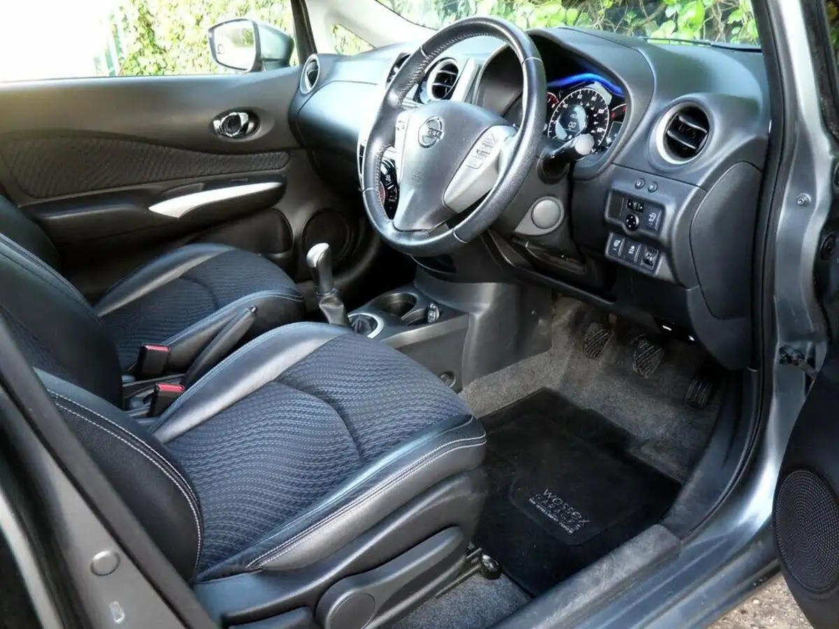2015-nissan-note-12-tekna-big-51