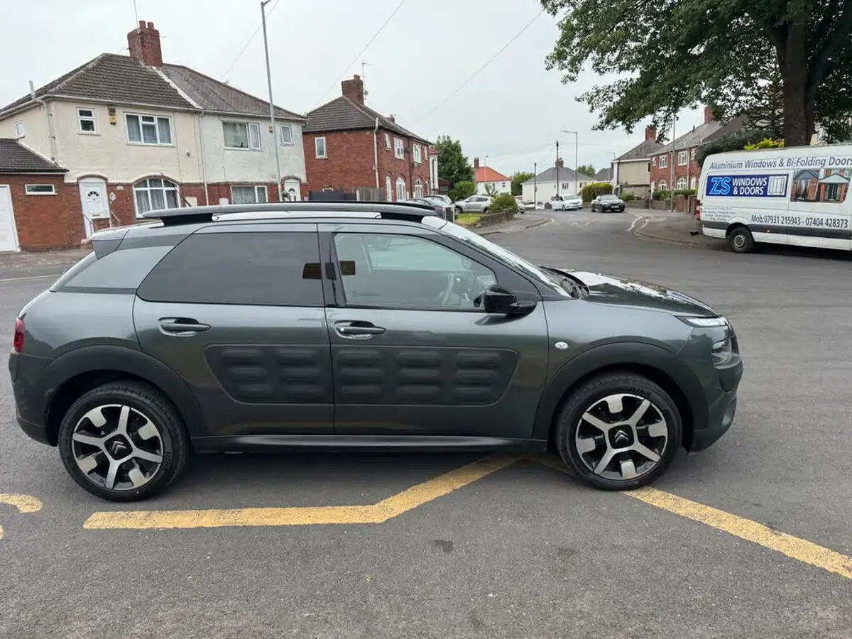 2017-citroen-c4-cactus-12-puretech-flair-82ps-big-12