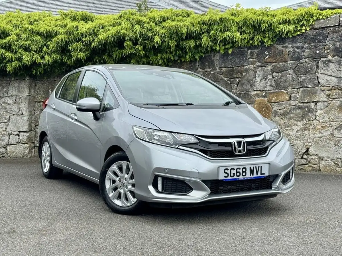 2018-honda-jazz-13-i-vtec-se-cvt-big-0