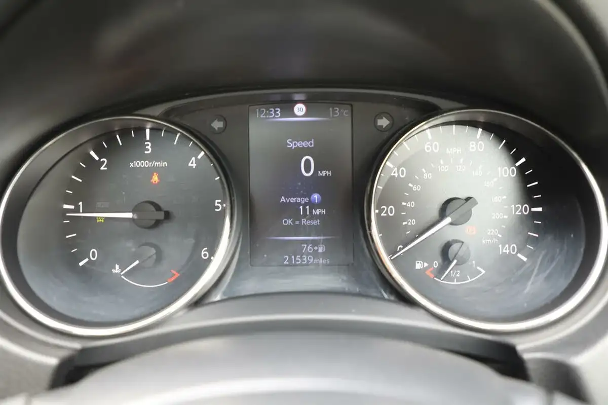 2017-nissan-x-trail-16dci-tekna-4wd-big-23