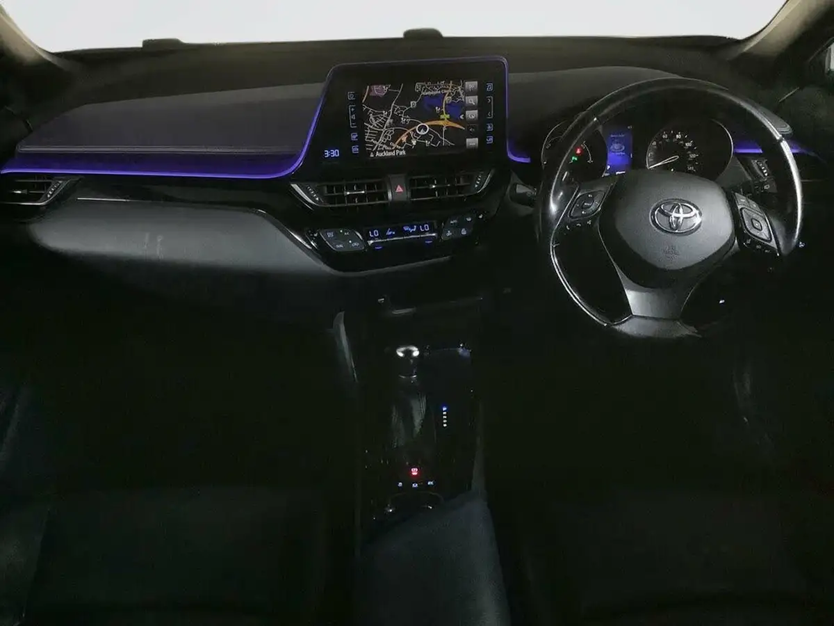 2017-toyota-c-hr-18-vvt-i-dynamic-big-2