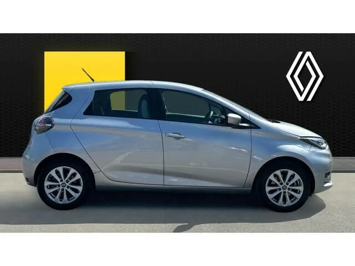 2022-renault-zoe-e-iconic-110ps-r110ev50-rapid-charge-big-4