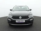 2019-volkswagen-t-roc-10-tsi-se-small-1