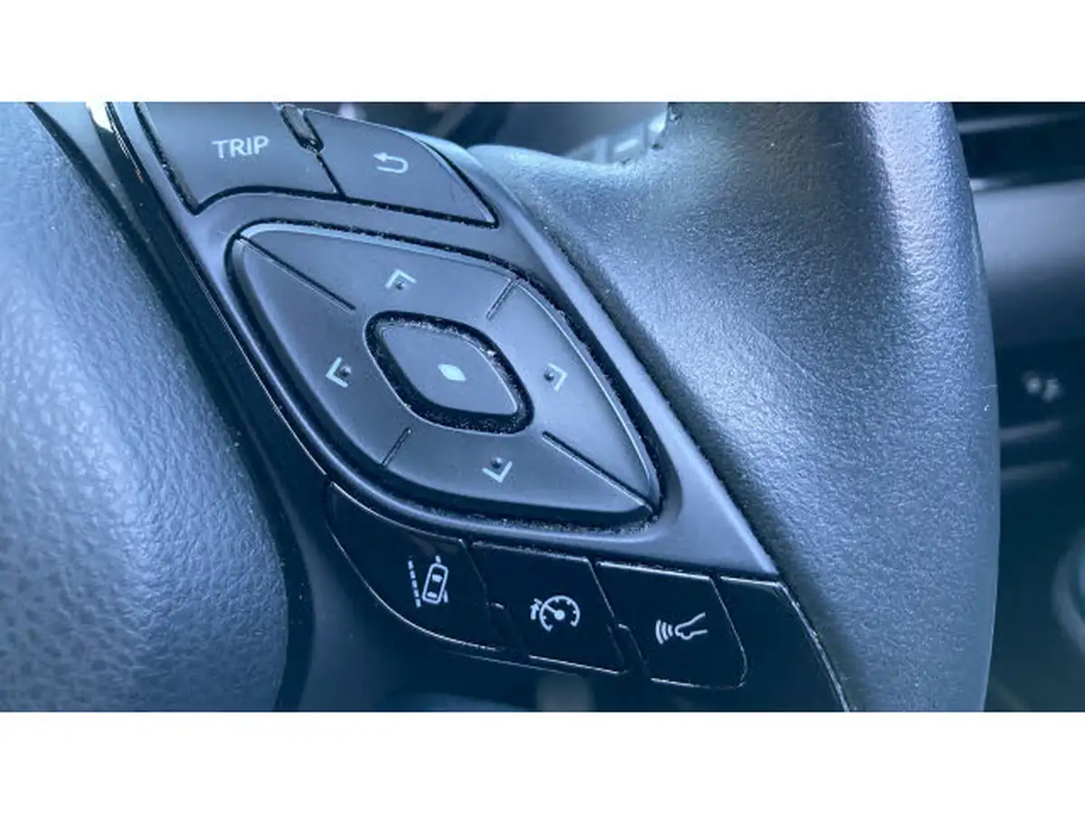 2022-toyota-c-hr-18-vvt-i-icon-big-36