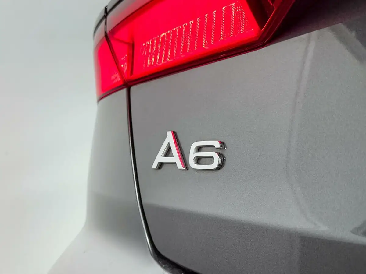 2023-audi-a6-saloon-20-50-tfsi-e-black-edition-big-16