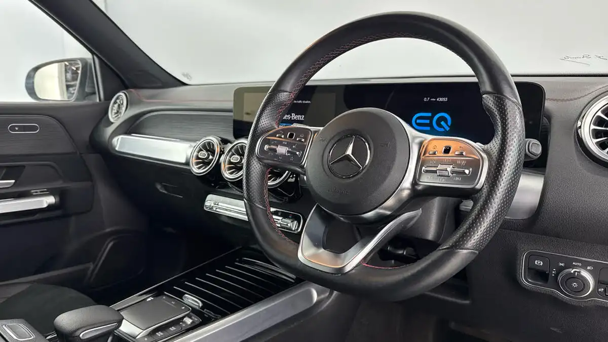 2022-mercedes-benz-eqb-e-eqb-300-amg-line-big-8