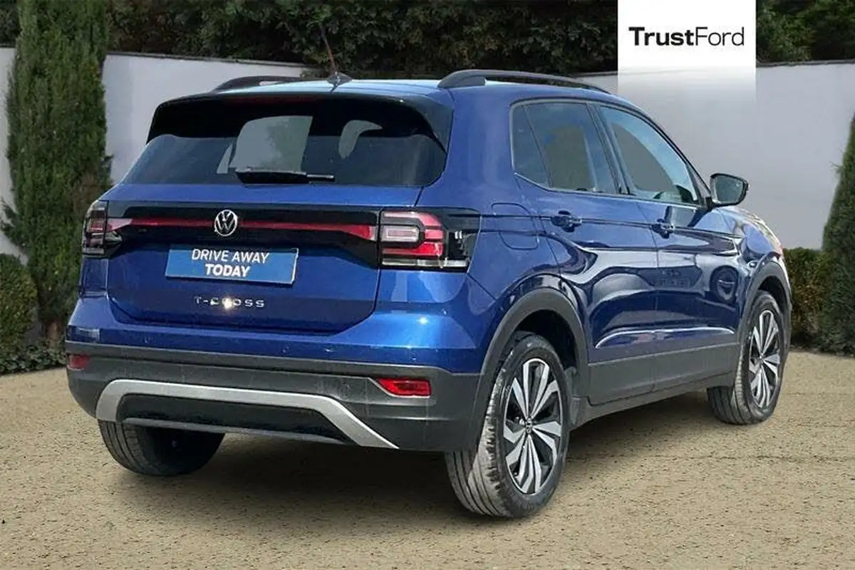 2022-volkswagen-t-cross-10-tsi-black-edition-110ps-dsg-big-3