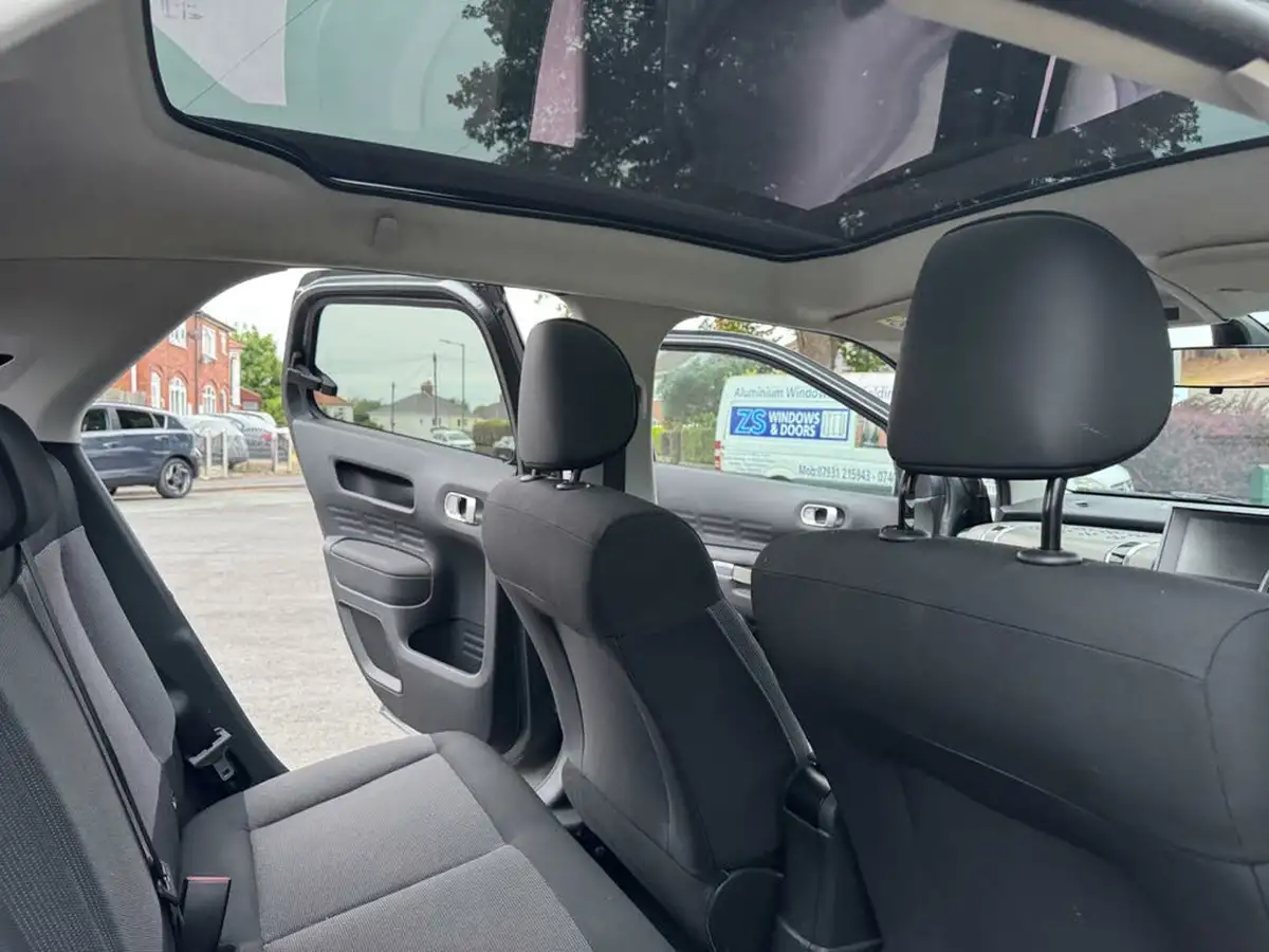 2017-citroen-c4-cactus-12-puretech-flair-82ps-big-36