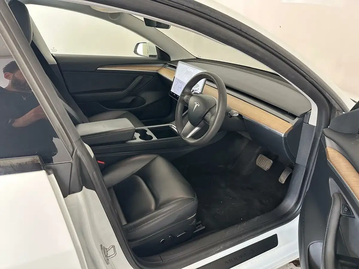 2021-tesla-model-3-e-long-range-4x4-big-21