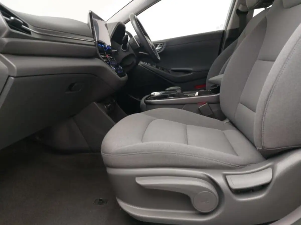 2021-hyundai-ioniq-e-premium-electric-100kw-big-4
