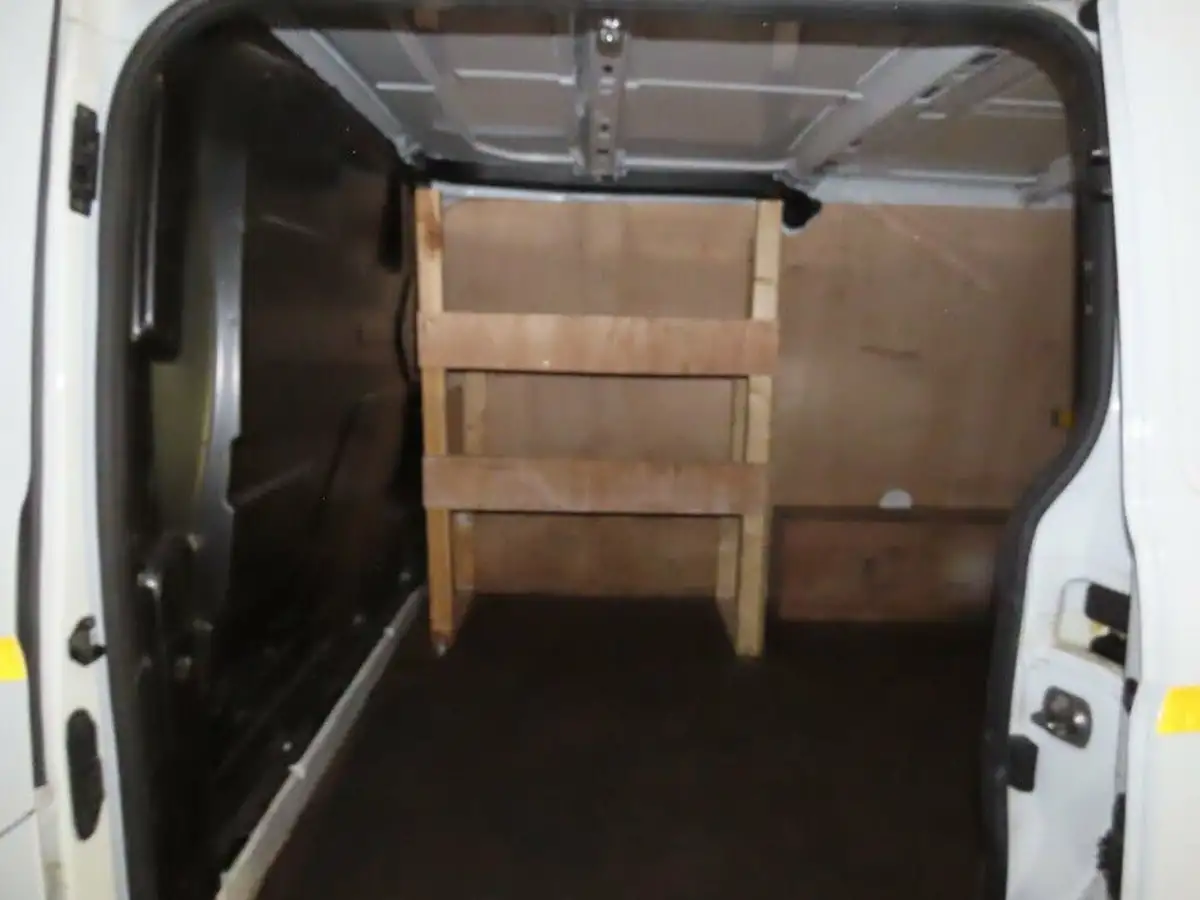 2022-ford-transit-custom-20tdci-280-l1h1-leader-105pseu6dt-panel-van-big-10
