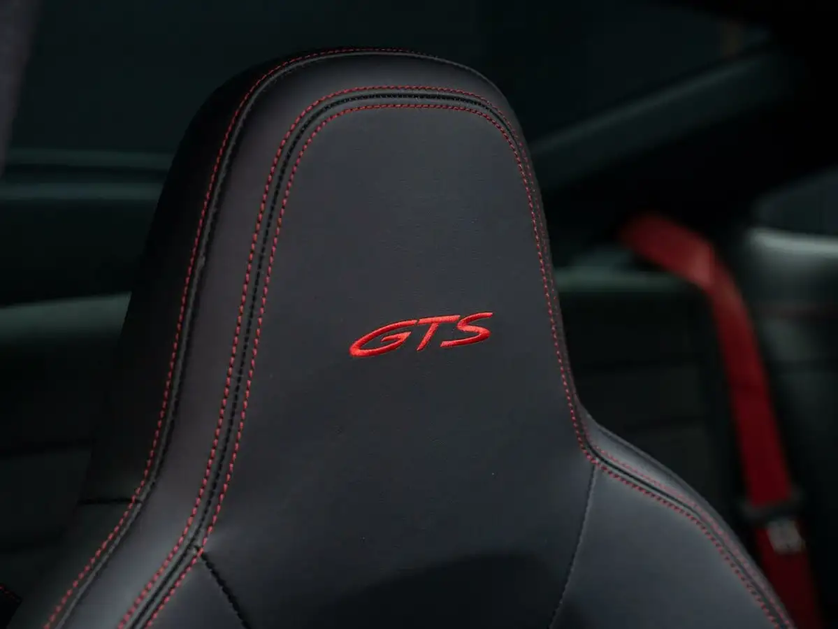 2022-porsche-911-30-carrera-gts-coupe-pdk-big-37