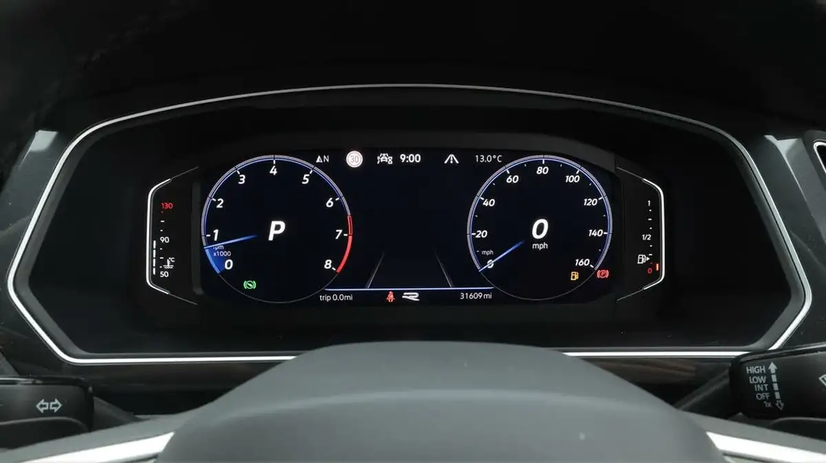 2021-volkswagen-tiguan-15-tsi-r-line-big-10