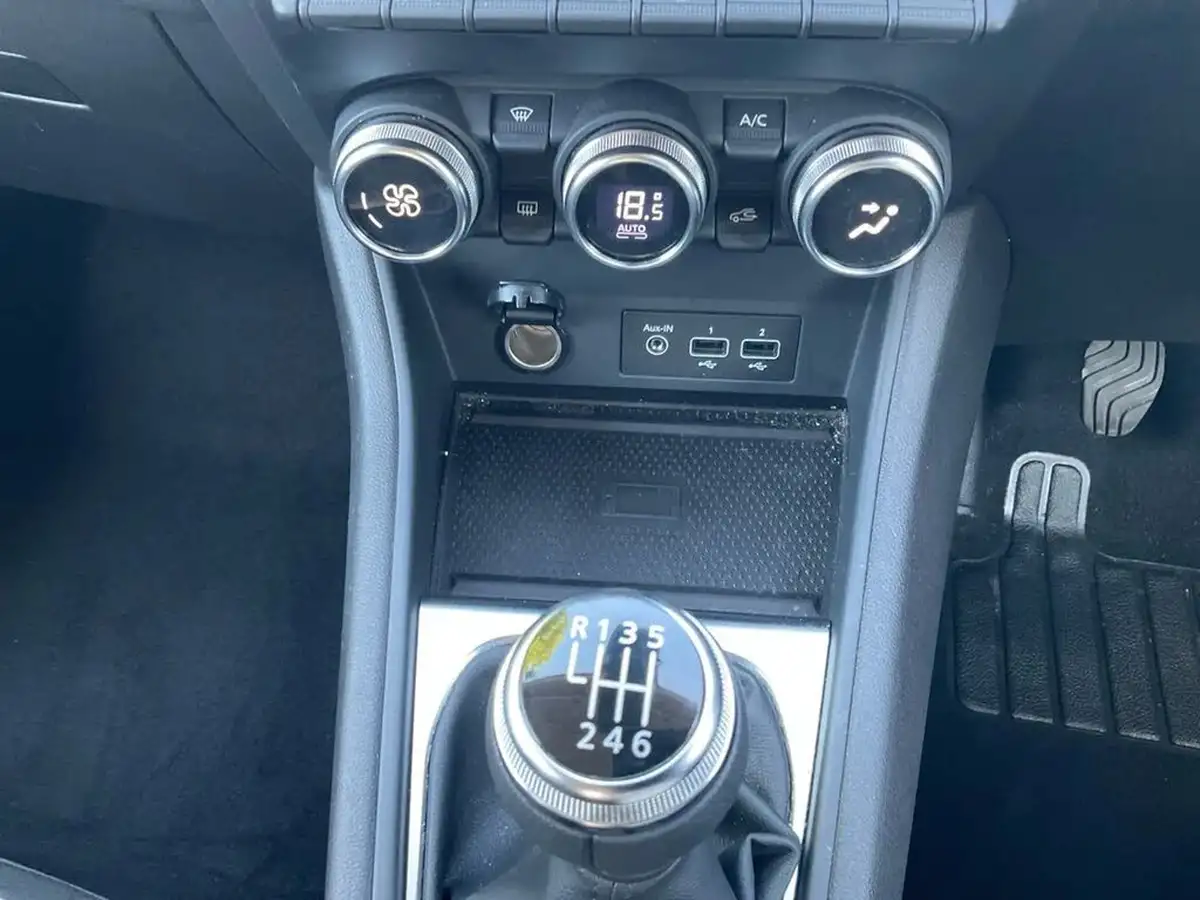 2022-renault-captur-13-tce-iconic-edition-big-30